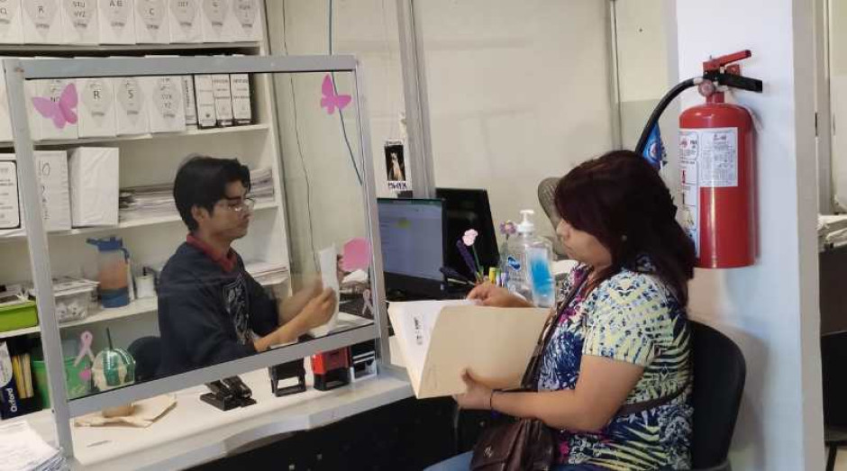 Atiende DIF Reynosa a familias para renovar becas