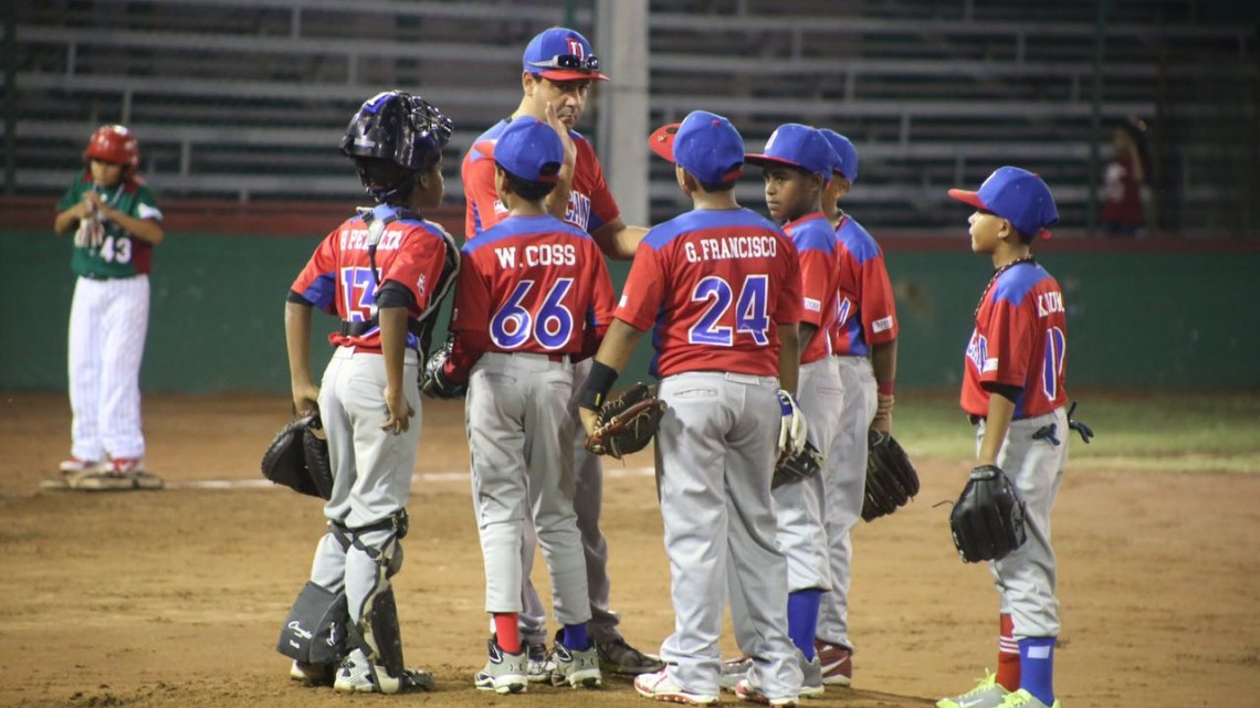 México vence a Rep. Dominicana sin recibir carreras