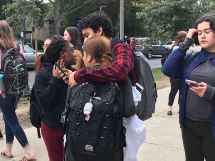 Estudiantes de Universidad de Boston reportan tiroteo