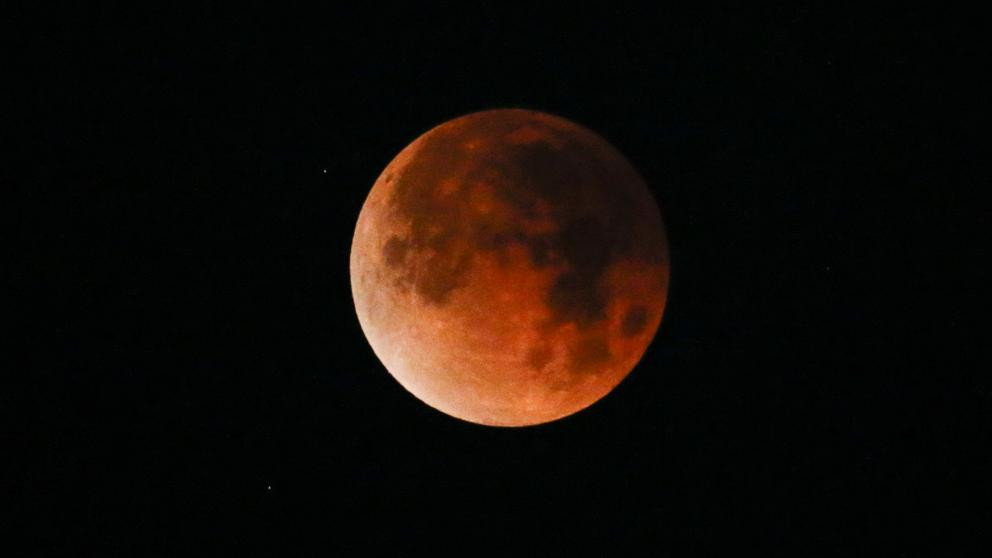 Así se vivió la superluna azul de sangre en el mundo