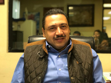 Demandan maestros atención de médicos especialistas