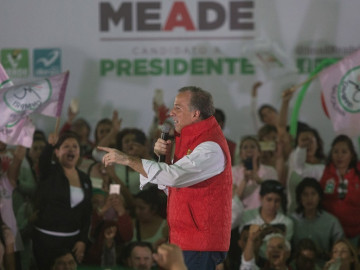 Los maestros merecen todo mi respeto y admiración: Meade