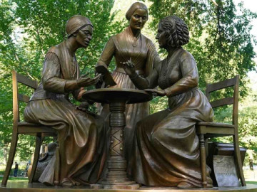 A 100 años del derecho al voto en mujeres