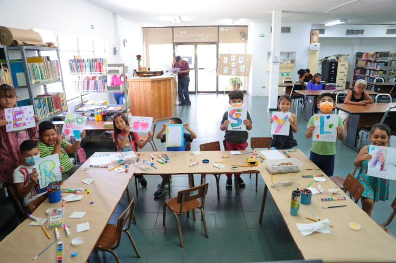 Realizan actividades en las bibliotecas locales para promover en niños el hábito por la lectura