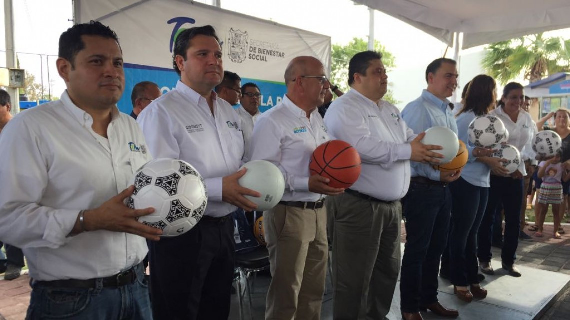 Dotan de paralibros y wifi a parques de barrio