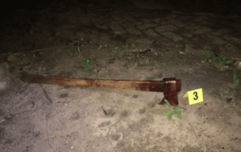 Mata a su hija a hachazos porque “discutía mucho”