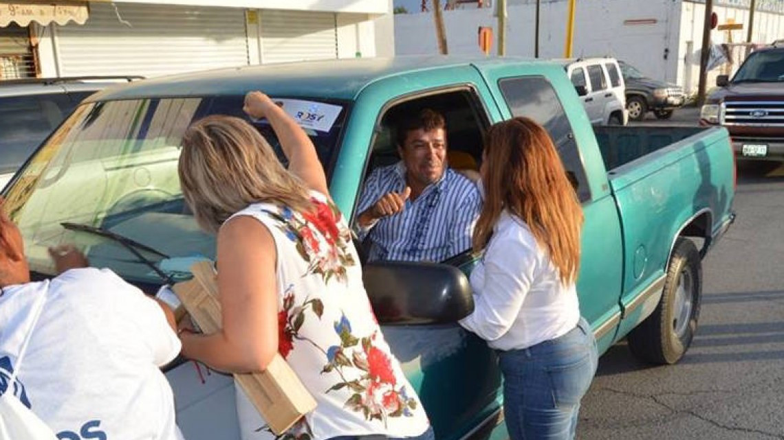 Refrendan familias apoyo a Rosy Corro