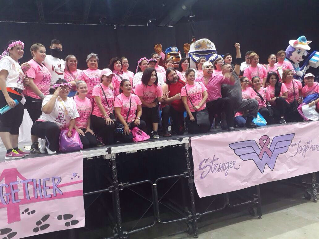 Realizan caminata "We're Stronger Together''