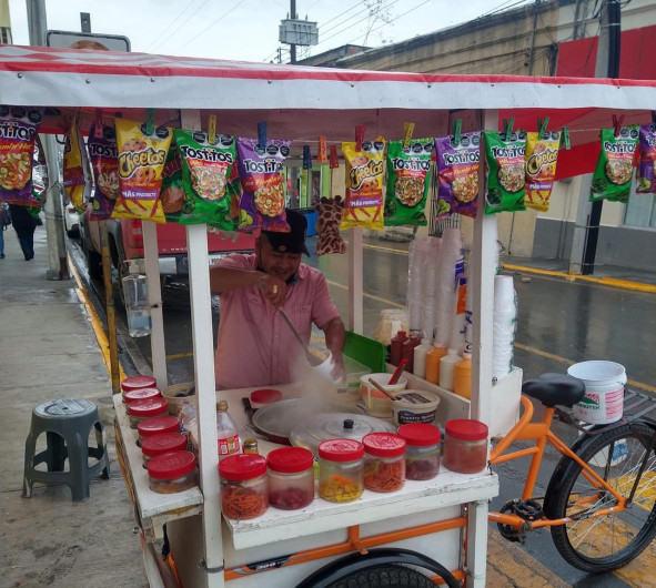 Elotes y tortas libran por ahora la inflación, vendedores no subirán precios 