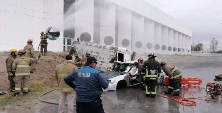Capacitan a Bomberos en Curso Taller "Extracción Vehicular" 