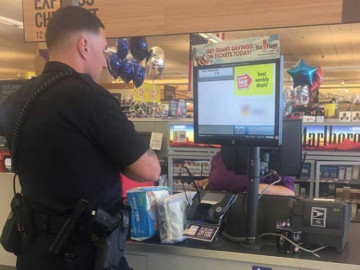 Policía compra pañales que intento robar una mujer 