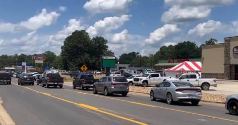 Tiroteo en tienda de Arkansas deja 3 muertos