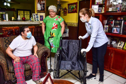 Beneficia DIF Reynosa con más sillas de ruedas