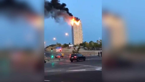 Incendio consume edificio en Madrid 