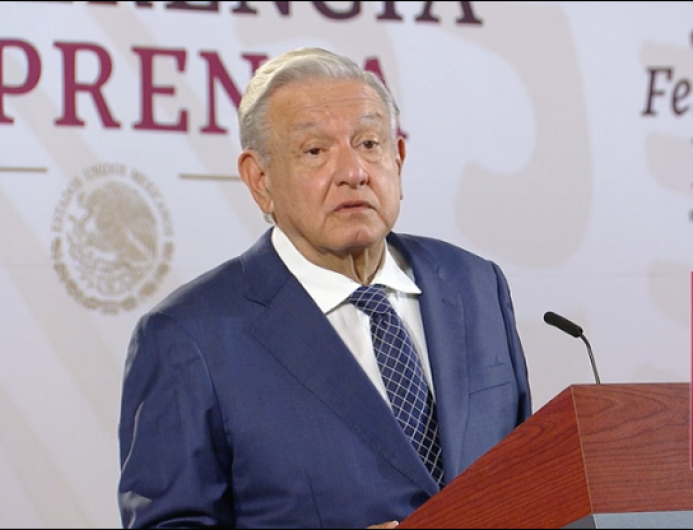 AMLO pide a la CNTE manifestarse pacíficamente