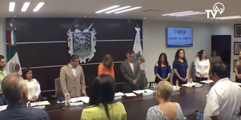 "Innova" Alcaldesa en toma de protesta a Secretario del Ayuntamiento