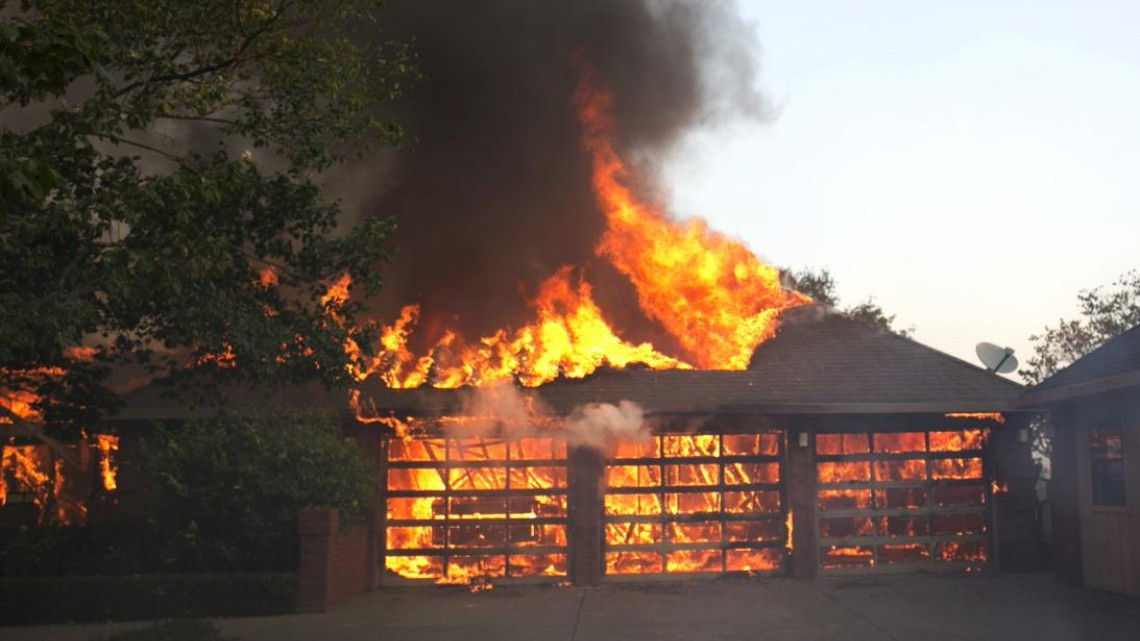 Declaran estado de emergencia en el norte de California por incendios