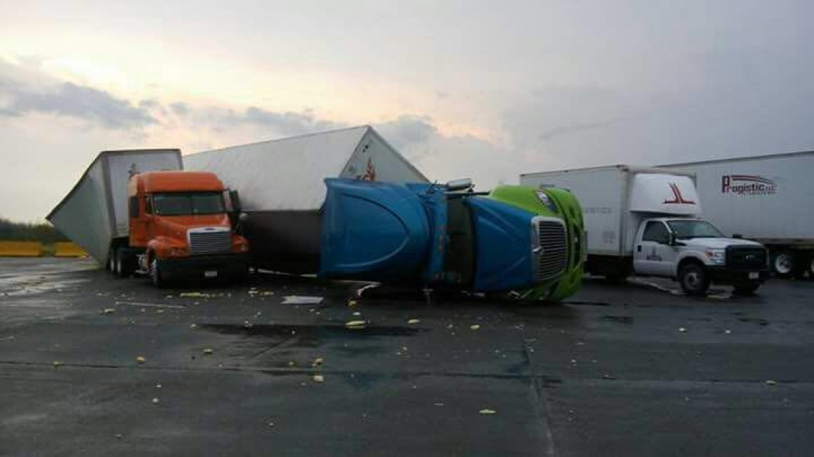 Tornado daña Puente Las Américas, suspenden actividades indefinidamente