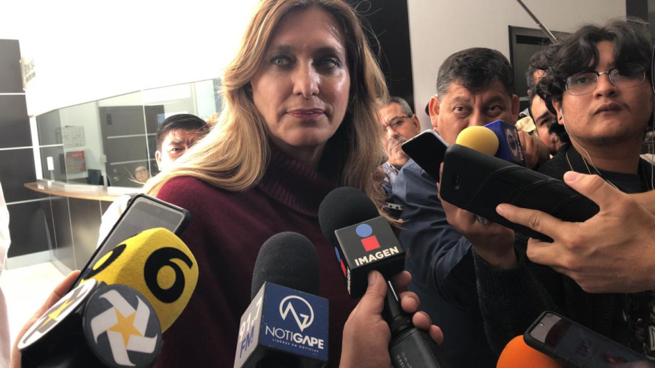 Trabaja Maki de la mano con grupos feministas