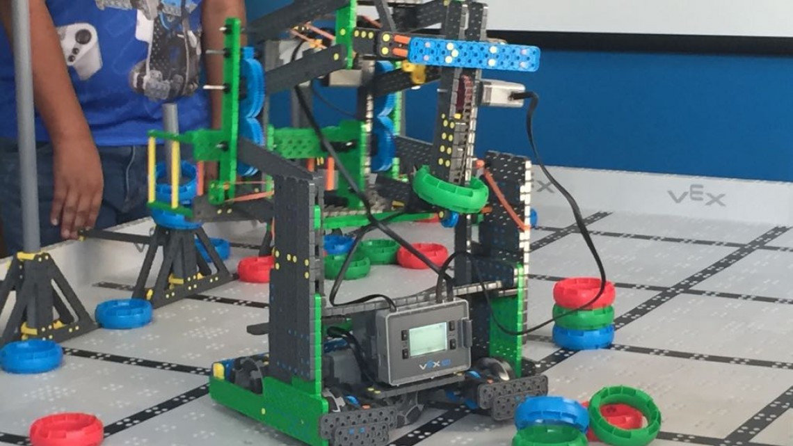 Alumnos de educación básica participarán a nivel internacional de robótica