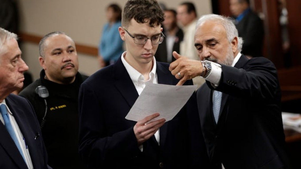 Presunto tirador de atentado en El Paso se declara inocente