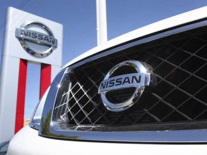 Nissan detiene desarrollo de autos de lujo con Mercedes Benz en México