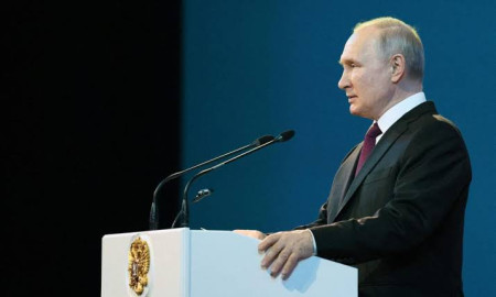 Vladímir Putin ordena reanudar programa lunar ruso