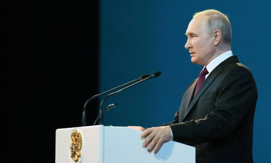 Vladímir Putin ordena reanudar programa lunar ruso