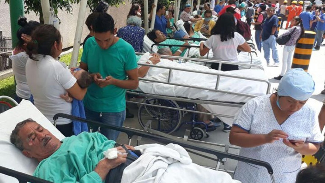 Población se une en rescates en CDMX