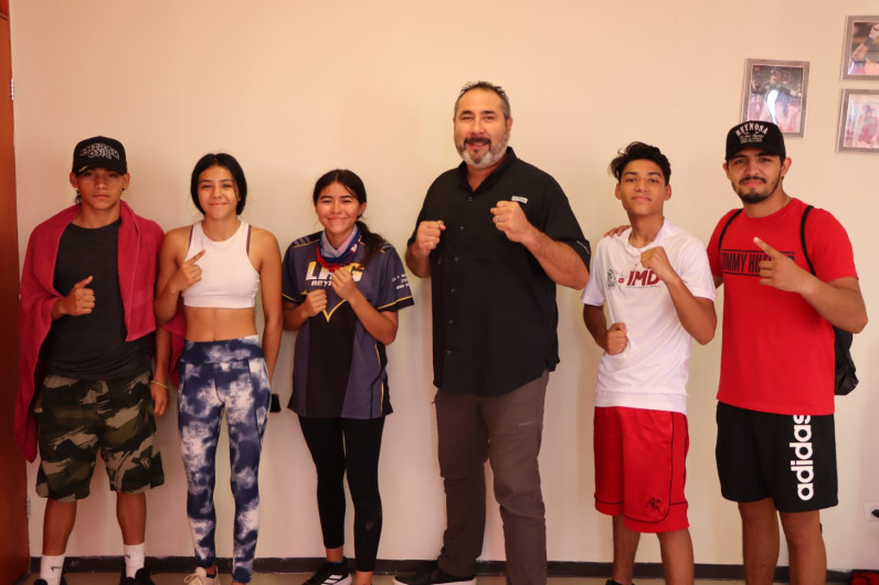 Recibieron plática motivacional Atletas de alto rendimiento por parte del IMD