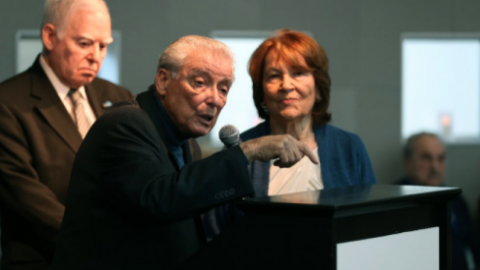 Protestan sobrevivientes del Holocausto contra política antimigratoria de Trump