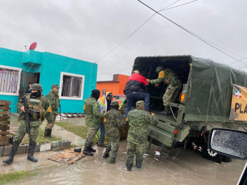  Activan SEDENA y Protección Civil operativo de auxilio a ciudadanos afectados por lluvias