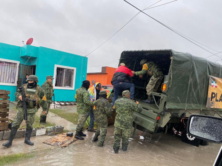  Activan SEDENA y Protección Civil operativo de auxilio a ciudadanos afectados por lluvias