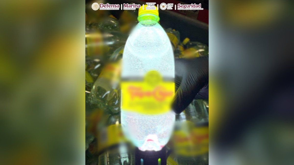 Tras cooperación entre México Y EU, se aseguraron más de una tonelada de metanfetamina oculta en botellas de agua en el puente internacional Roma, Texas