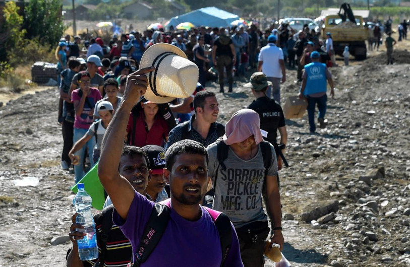 Países europeos proponen ayuda económica en lugar de acoger inmigrantes