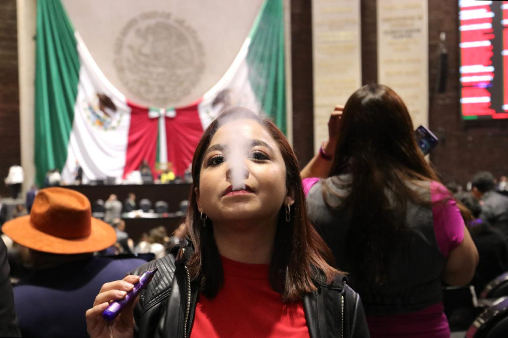 Diputados aprueban prohibición constitucional el uso de vapeadores y fentanilo 