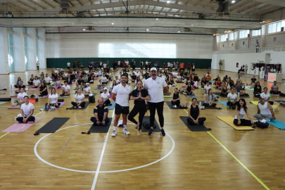 Inicia con éxito Reynosa Fit con Master Class de Yoga