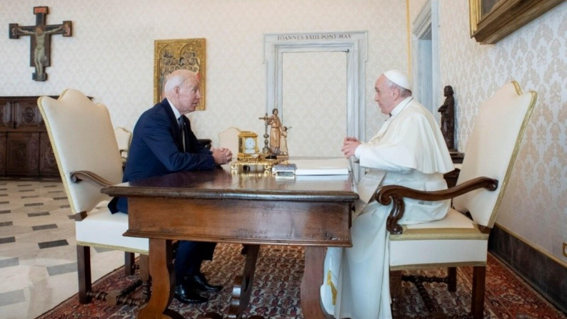 Joe Biden se reúne con el Papa Francisco en el Vaticano