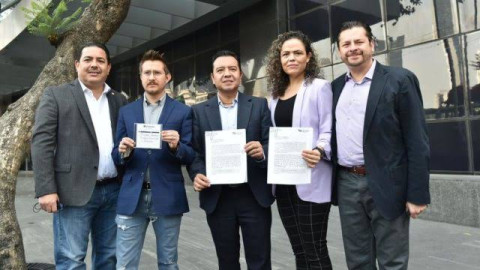 Panistas denuncian a Claudia Sheinbaum ante la FGR por tragedias en el metro