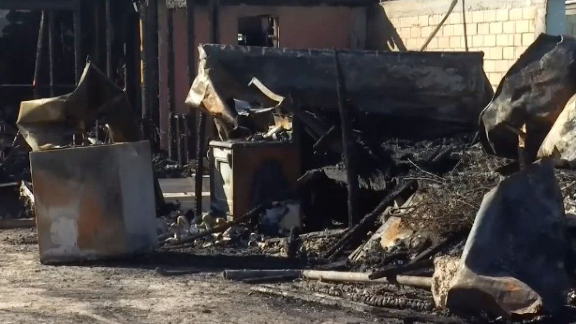 Investigan incendio que arrasó contra casa móvil en el condado Starr 