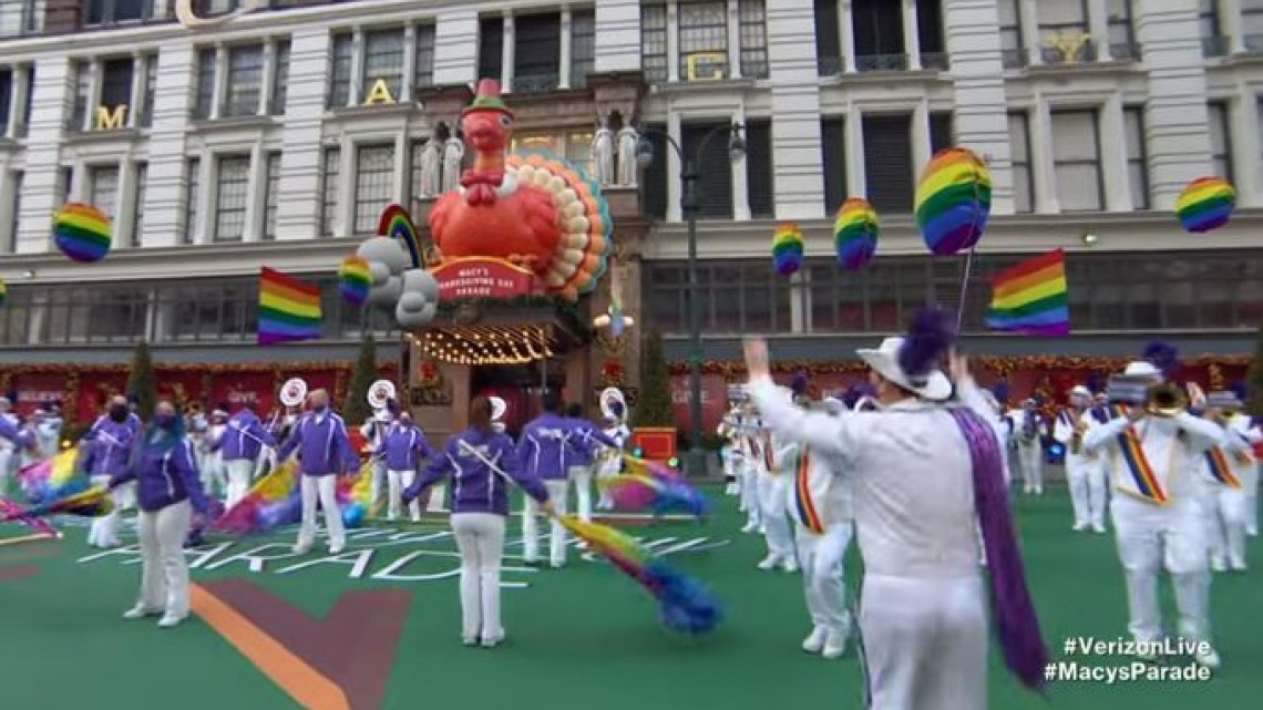 Celebran tradicional desfile de Acción de Gracias de NY 