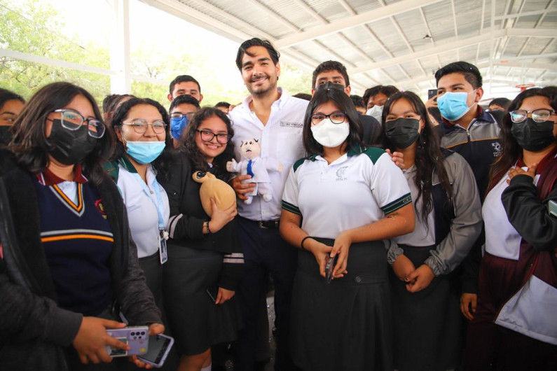 Inauguró Carlos Peña Ortiz techumbre del CETIS 71
