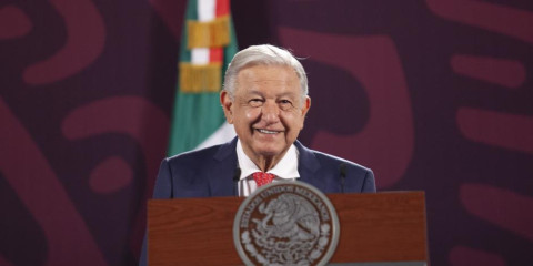 AMLO festeja la aprobación de la Reforma al Poder Judicial y niega acuerdo con Yunes 