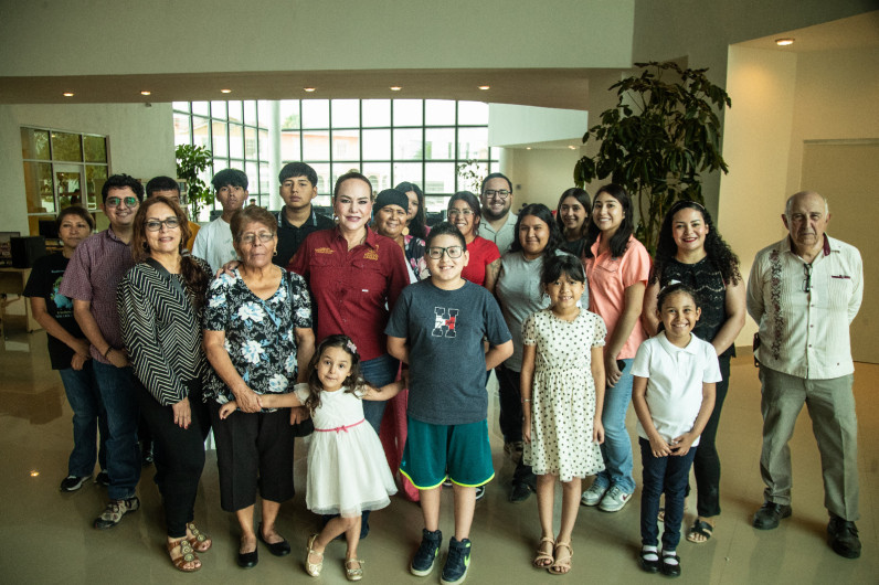 Respaldan ciudadanos trabajo de Carmen Lilia en su Primer Informe de Gobierno