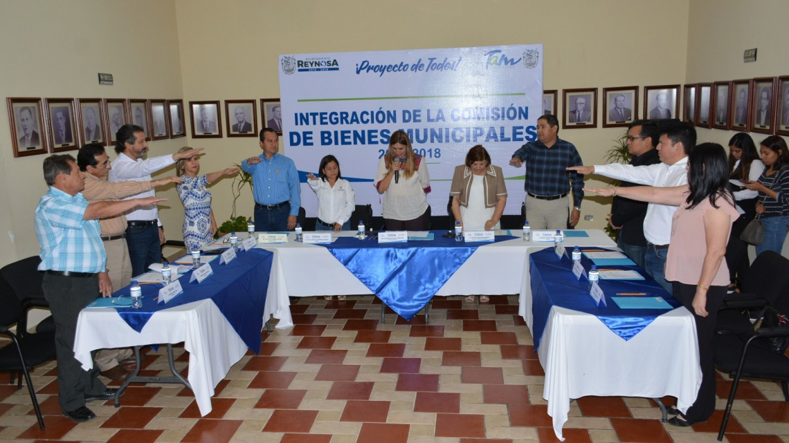 Instala Alcaldesa Comisión de Bienes Municipales