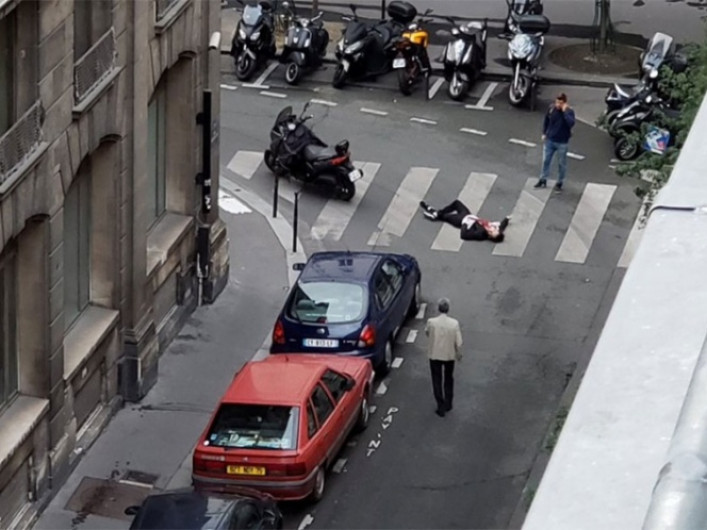 Investigan ataque en parís como acto terrorista