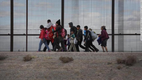 Mujer transgénero muere en custodia del ICE