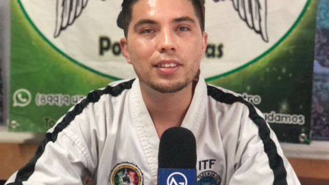 Regalan becas de taekwondo a niños de escasos recursos 