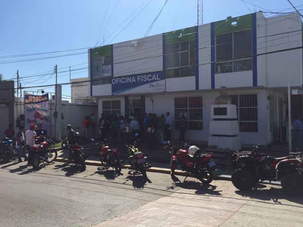 Aumentan trámites para regularizar motocicletas en la oficina fiscal