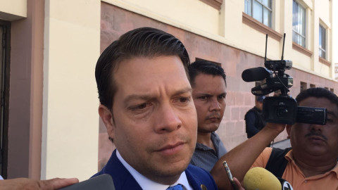 Espera Rene Cantú línea del PAN para buscar reelección